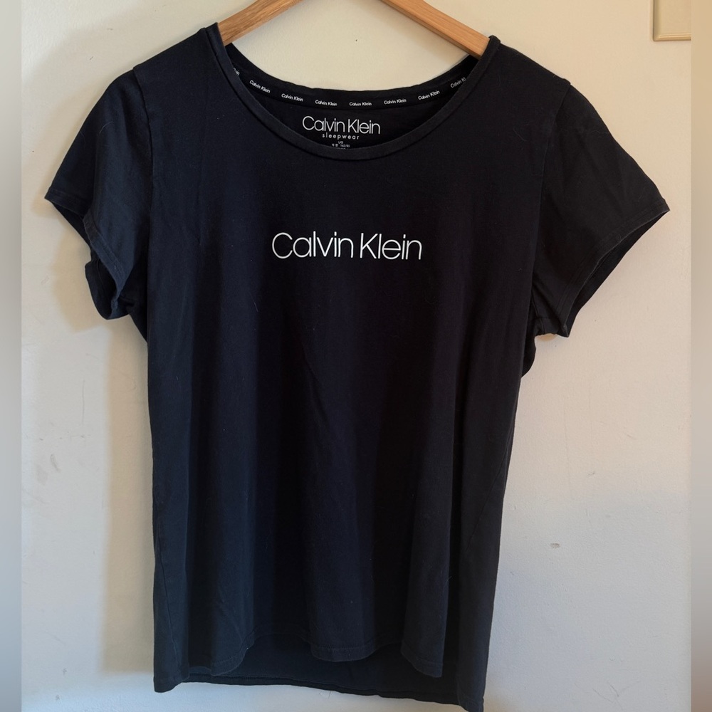 Calvin Klein Tee 🖤